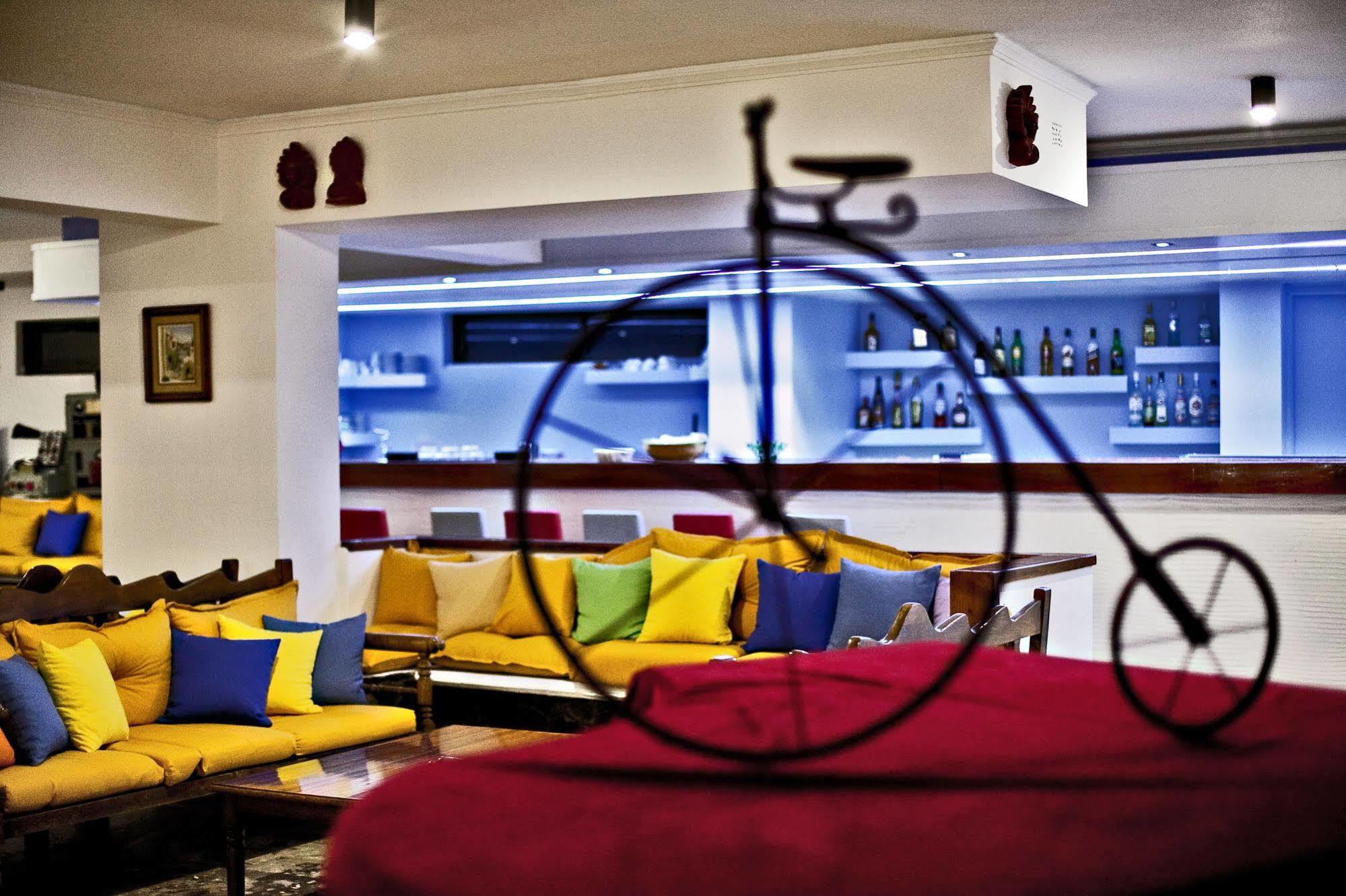 Aeolos Bay Hotel Tínos Restaurang bild